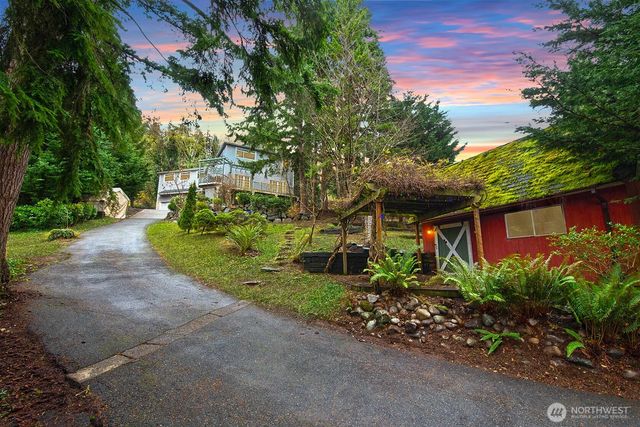 12117 Clearview Drive, Edmonds, WA 98026