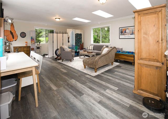 12117 Clearview Drive, Edmonds, WA 98026