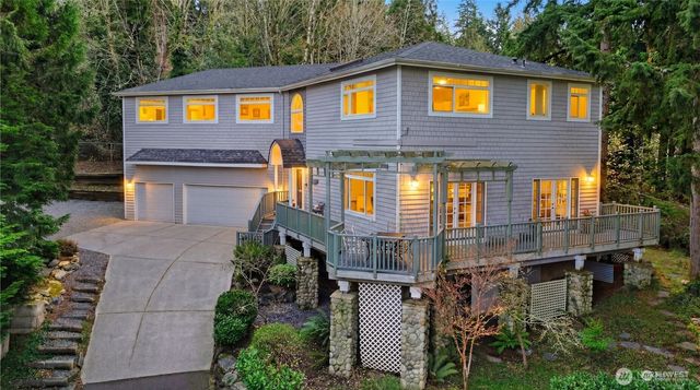 12117 Clearview Drive, Edmonds, WA 98026