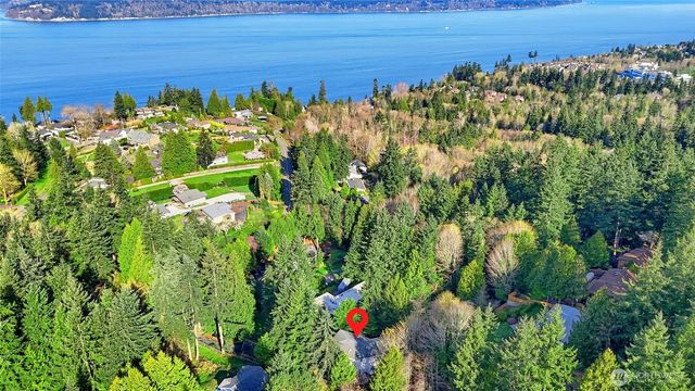 12117 Clearview Drive, Edmonds, WA 98026