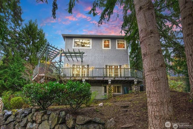 12117 Clearview Drive, Edmonds, WA 98026