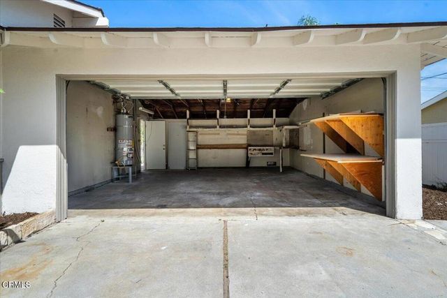 554 Dorena Drive, Newbury Park, CA 91320