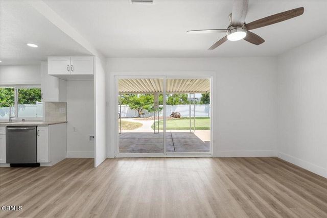 554 Dorena Drive, Newbury Park, CA 91320