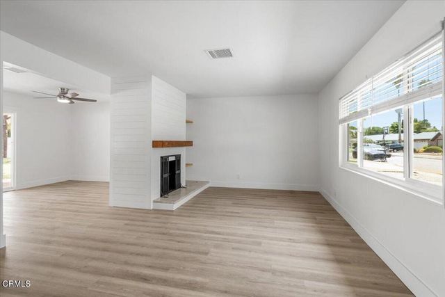 554 Dorena Drive, Newbury Park, CA 91320