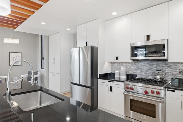 869 HARBOR ISLE CIR W, Memphis, TN 38103