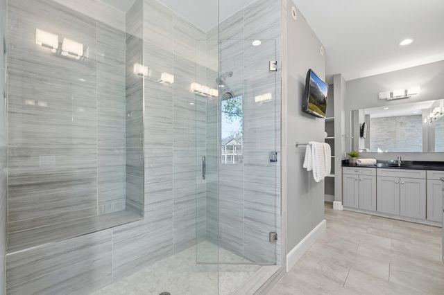 869 HARBOR ISLE CIR W, Memphis, TN 38103