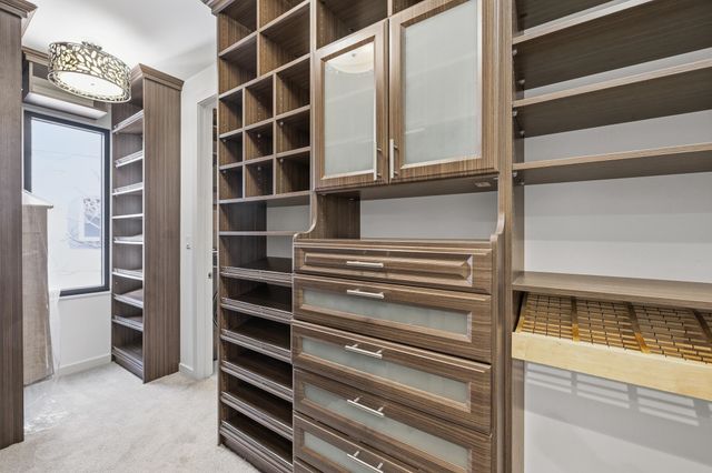 869 HARBOR ISLE CIR W, Memphis, TN 38103