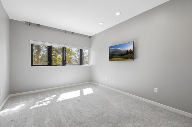 869 HARBOR ISLE CIR W, Memphis, TN 38103