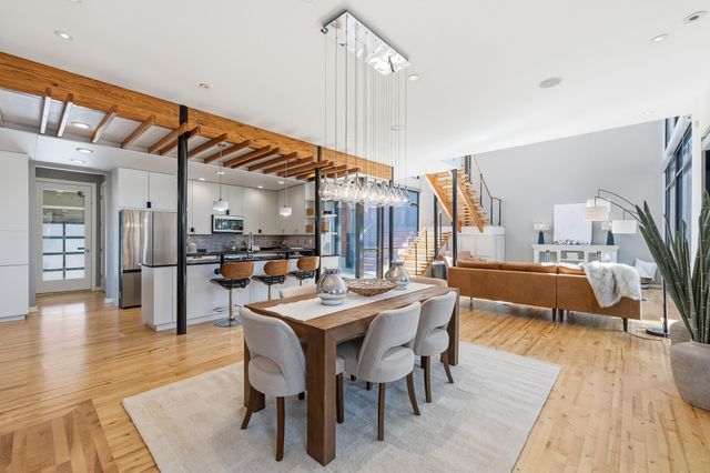 869 HARBOR ISLE CIR W, Memphis, TN 38103