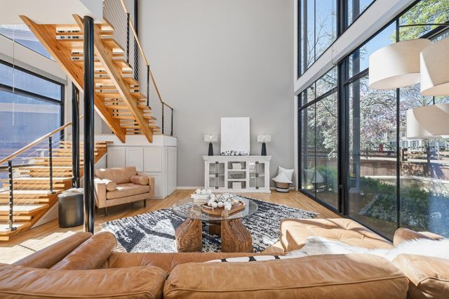 869 HARBOR ISLE CIR W, Memphis, TN 38103