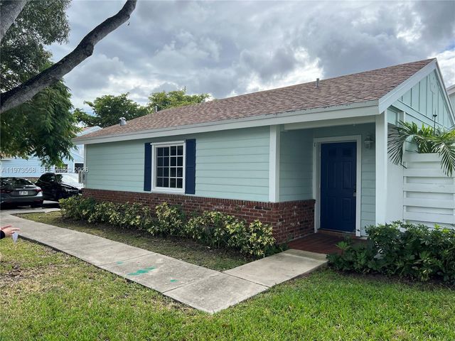 13795 SW 147th Cir Ln 1-12, Miami, FL 33186