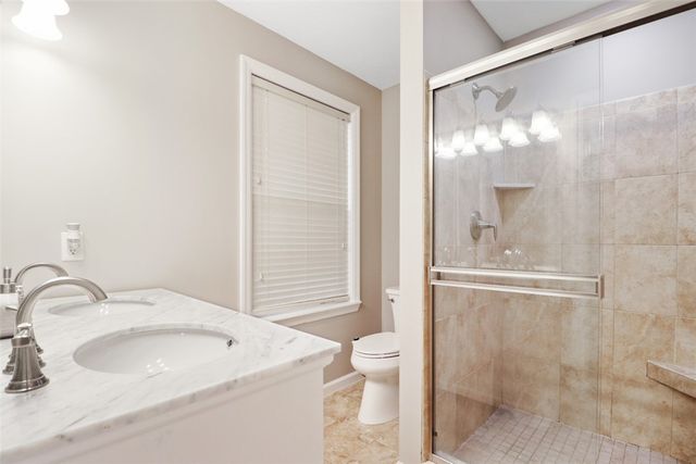 10550 Cherry Grove Ct, Mccandless, PA 15090