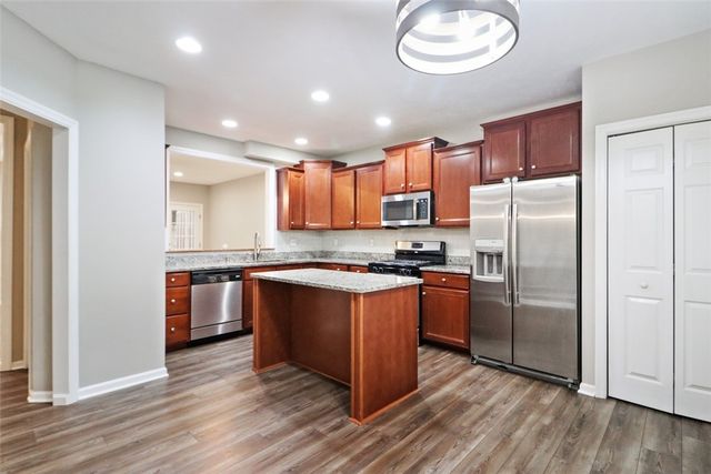 10550 Cherry Grove Ct, Mccandless, PA 15090