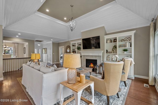 17403 Shakes Creek Dr, Louisville, KY 40023