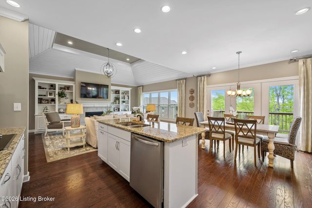 17403 Shakes Creek Dr, Louisville, KY 40023