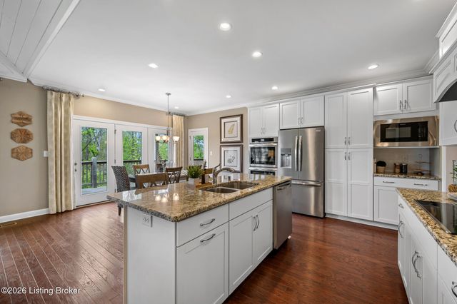 17403 Shakes Creek Dr, Louisville, KY 40023