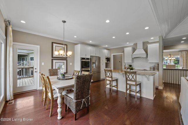 17403 Shakes Creek Dr, Louisville, KY 40023