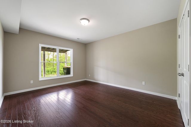 17403 Shakes Creek Dr, Louisville, KY 40023