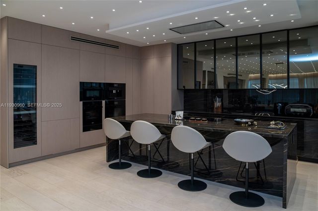 10101 Collins Avenue 4A, Bal Harbour, FL 33154