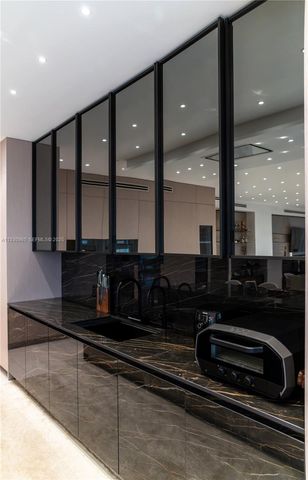 10101 Collins Avenue 4A, Bal Harbour, FL 33154