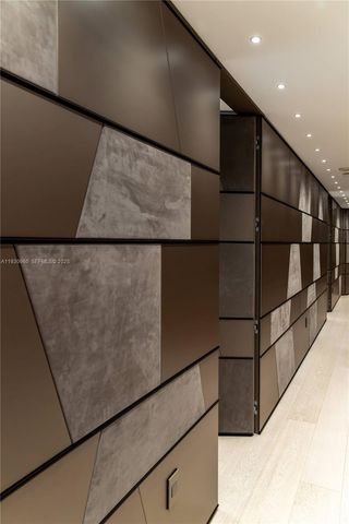 10101 Collins Avenue 4A, Bal Harbour, FL 33154