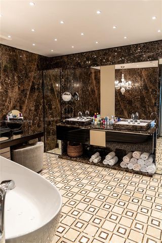 10101 Collins Avenue 4A, Bal Harbour, FL 33154