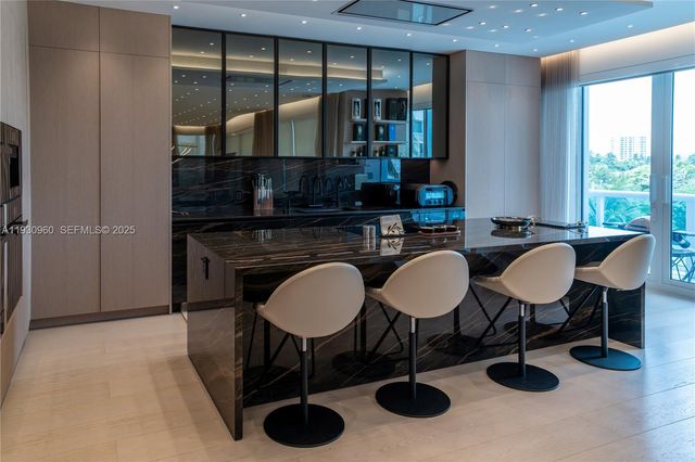 10101 Collins Avenue 4A, Bal Harbour, FL 33154