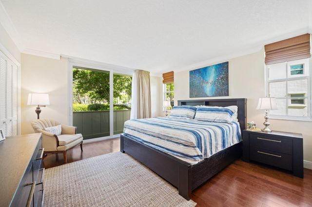 3700 Oaks Clubhouse Drive 106, Pompano Beach, FL 33069