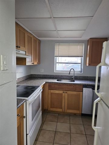 7570 SW 82nd St F110, Miami, FL 33143