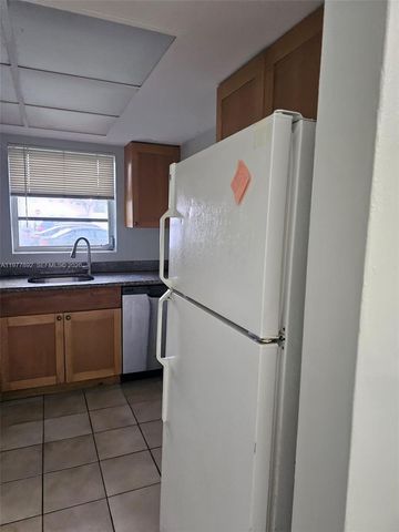 7570 SW 82nd St F110, Miami, FL 33143