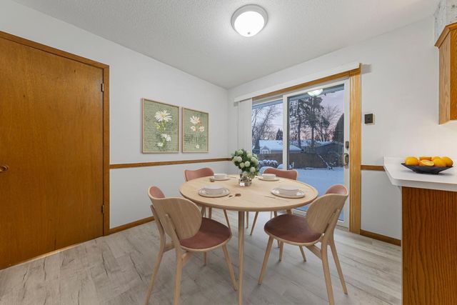 8232 Hemingway Avenue S, Cottage Grove, MN 55016