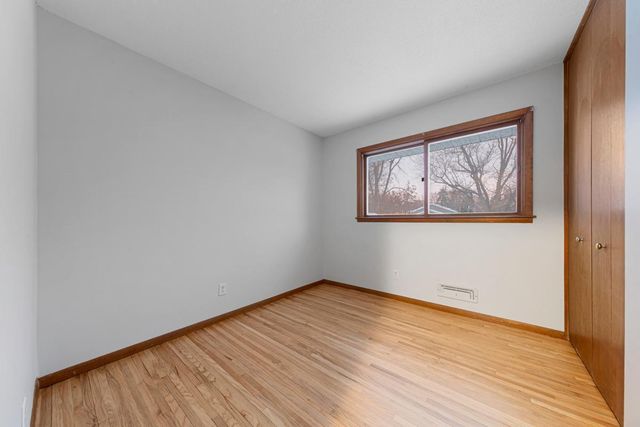 8232 Hemingway Avenue S, Cottage Grove, MN 55016