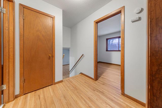 8232 Hemingway Avenue S, Cottage Grove, MN 55016