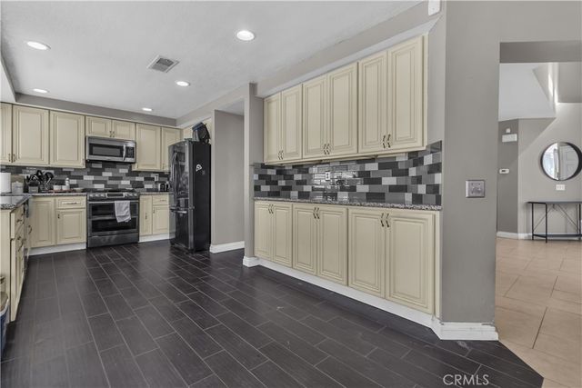 25559 Los Cabos Dr, Moreno Valley, CA 92551