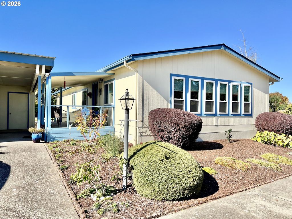 Image 1 of property listing at 1602 Ne Riverside Dr 63, Mc Minnville, OR 97128