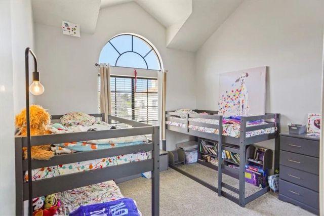 18107 Erik Court 462, Canyon Country, CA 91387