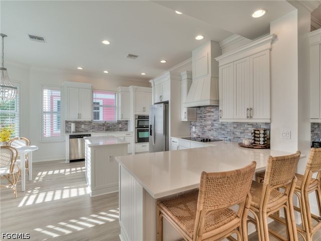 282 Delmar AVE, Fort Myers Beach, FL 33931