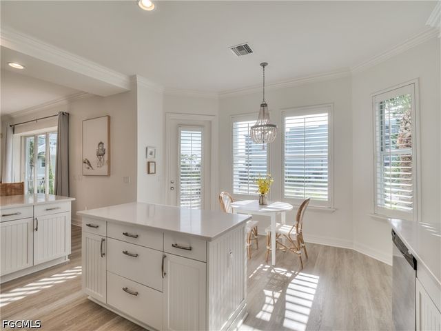 282 Delmar AVE, Fort Myers Beach, FL 33931