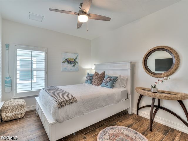 282 Delmar AVE, Fort Myers Beach, FL 33931