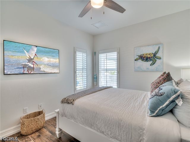 282 Delmar AVE, Fort Myers Beach, FL 33931