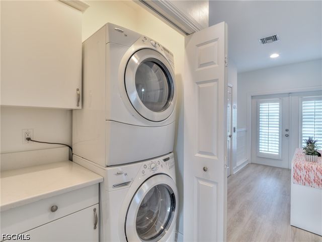 282 Delmar AVE, Fort Myers Beach, FL 33931