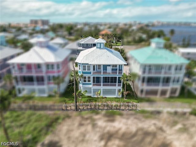 282 Delmar AVE, Fort Myers Beach, FL 33931