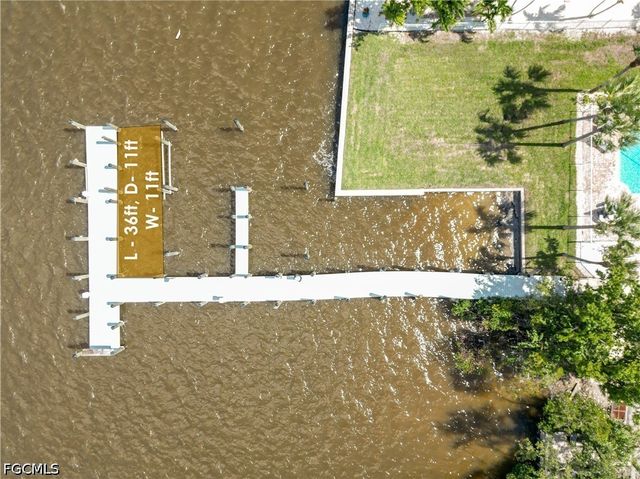 282 Delmar AVE, Fort Myers Beach, FL 33931