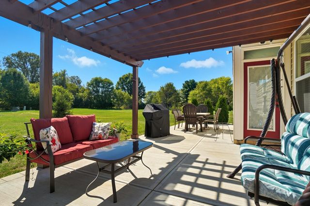 6065 Wilson Drive, Canal Winchester, OH 43110