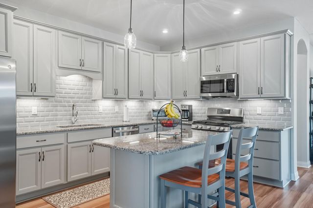 6065 Wilson Drive, Canal Winchester, OH 43110