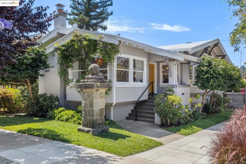 2848 Russell St, Berkeley, CA 94705