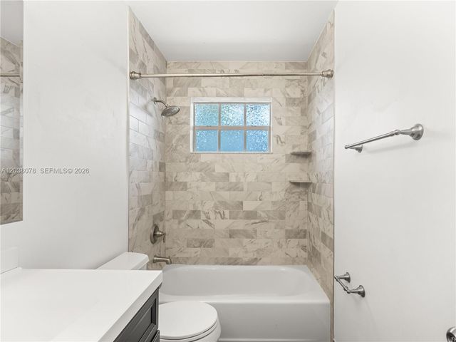 7591 Pierce St, Hollywood, FL 33024