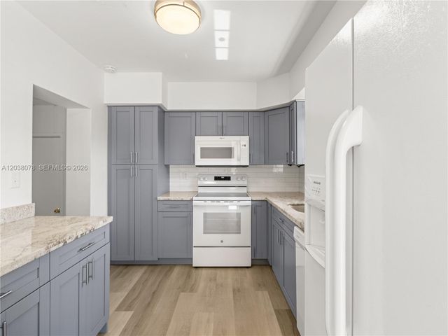 7591 Pierce St, Hollywood, FL 33024