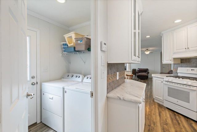 4 Trailerhome Drive, Salem, NH 03079