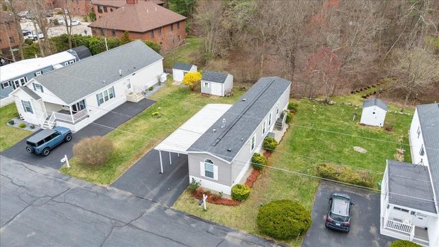 4 Trailerhome Drive, Salem, NH 03079